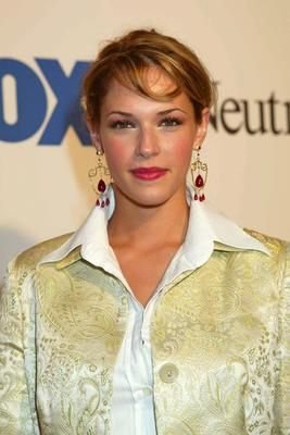 Amanda Righetti - 032